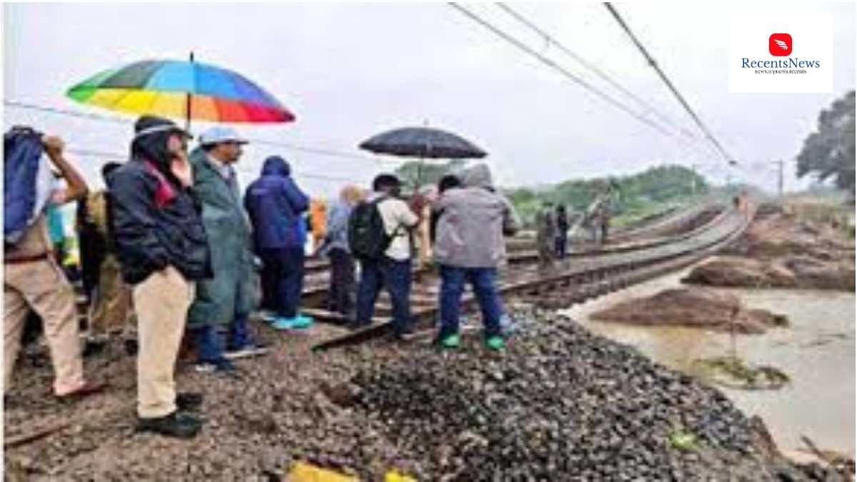 Trains Cancelled on 23rd September: সোমবার ২২ টি ট্রেন বাতিল! বন্যার জন্য ঘুরপথে চলবে অনেক এক্সপ্রেস ট্রেন , নিচে রইল পুরো তালিকা